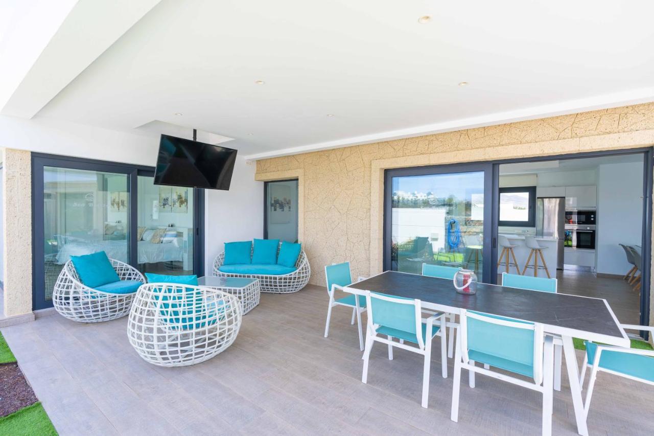 Sea Breeze Villas Lapa And Claca Playa Blanca  Exterior photo