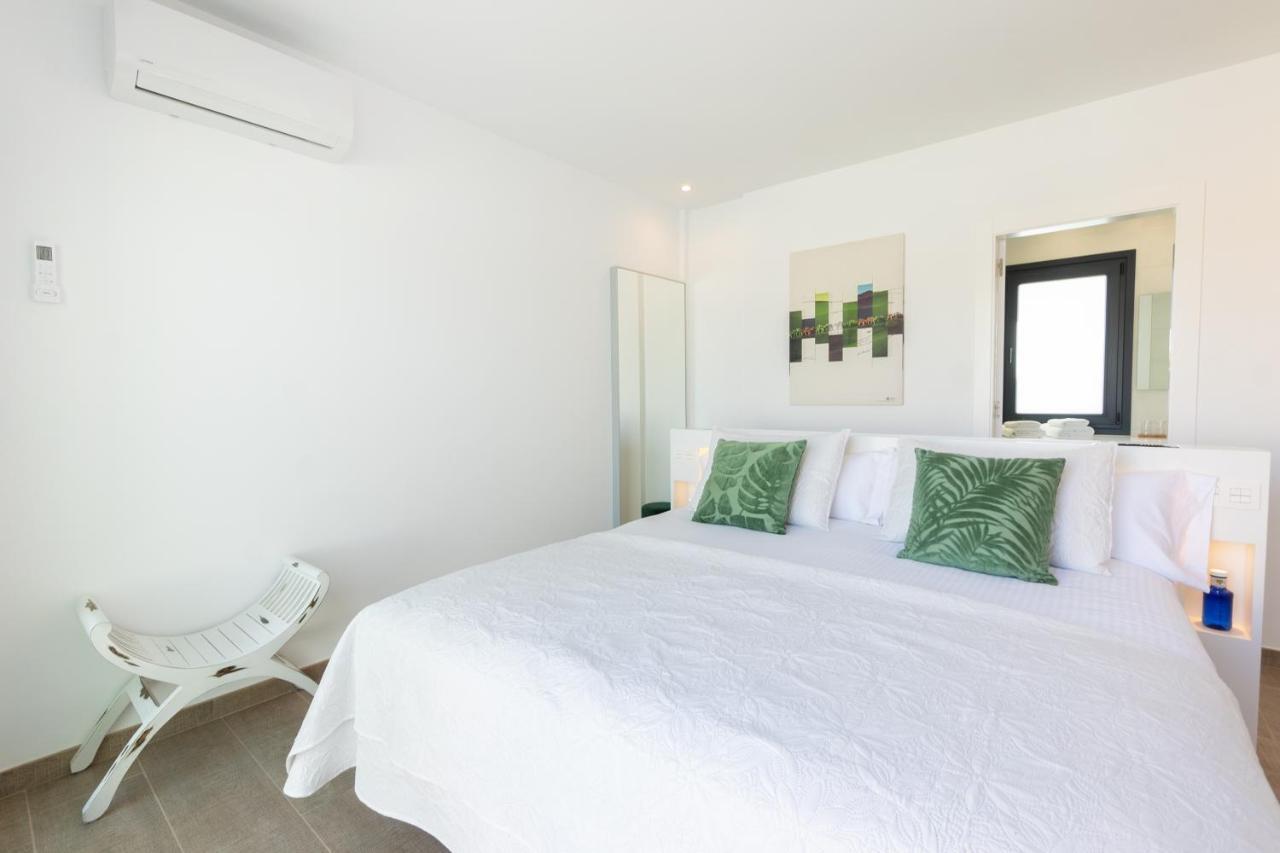 Sea Breeze Villas Lapa And Claca Playa Blanca  Exterior photo